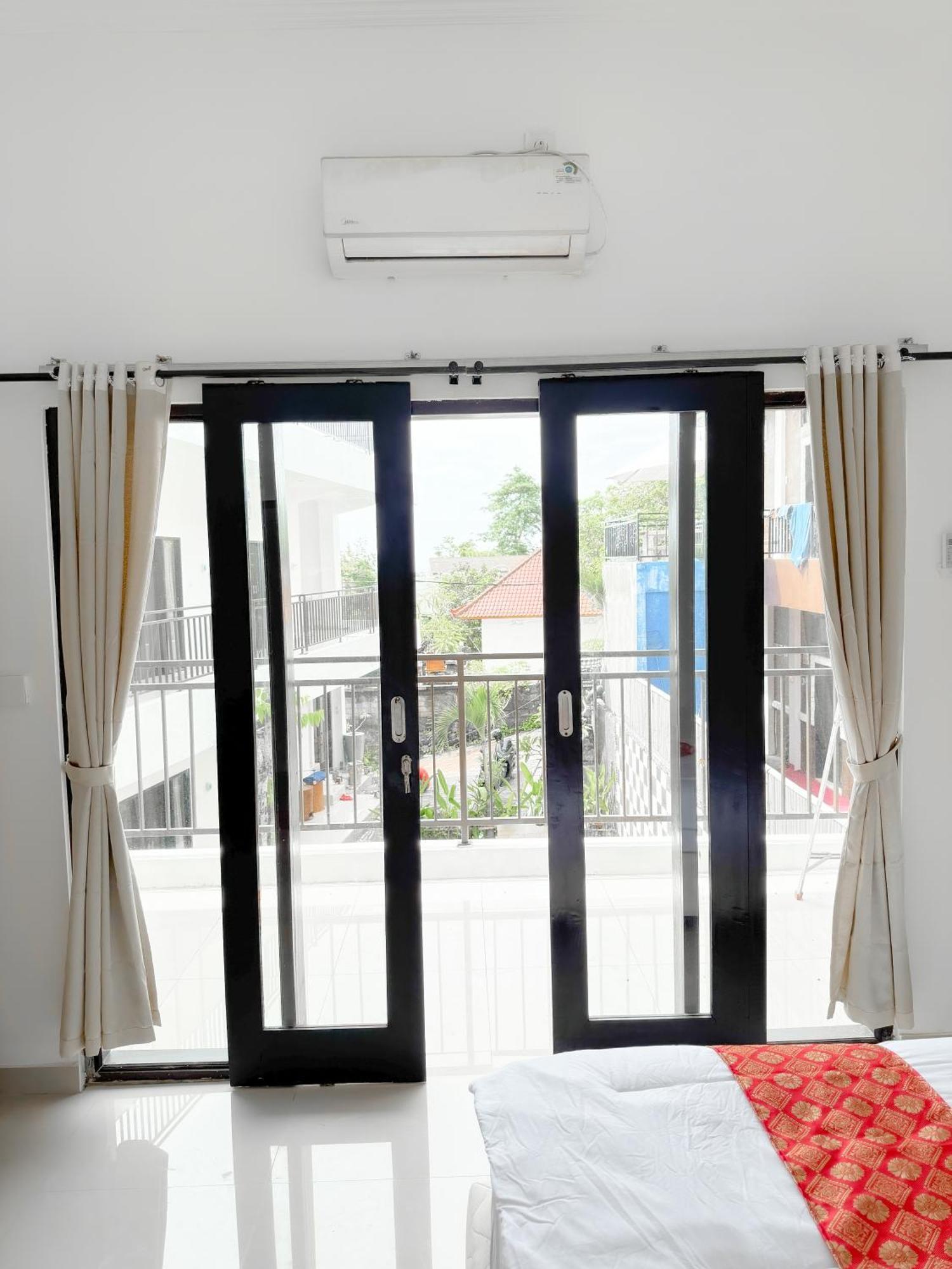Hotel Ceria House Ungasan Uluwatu Exterior foto