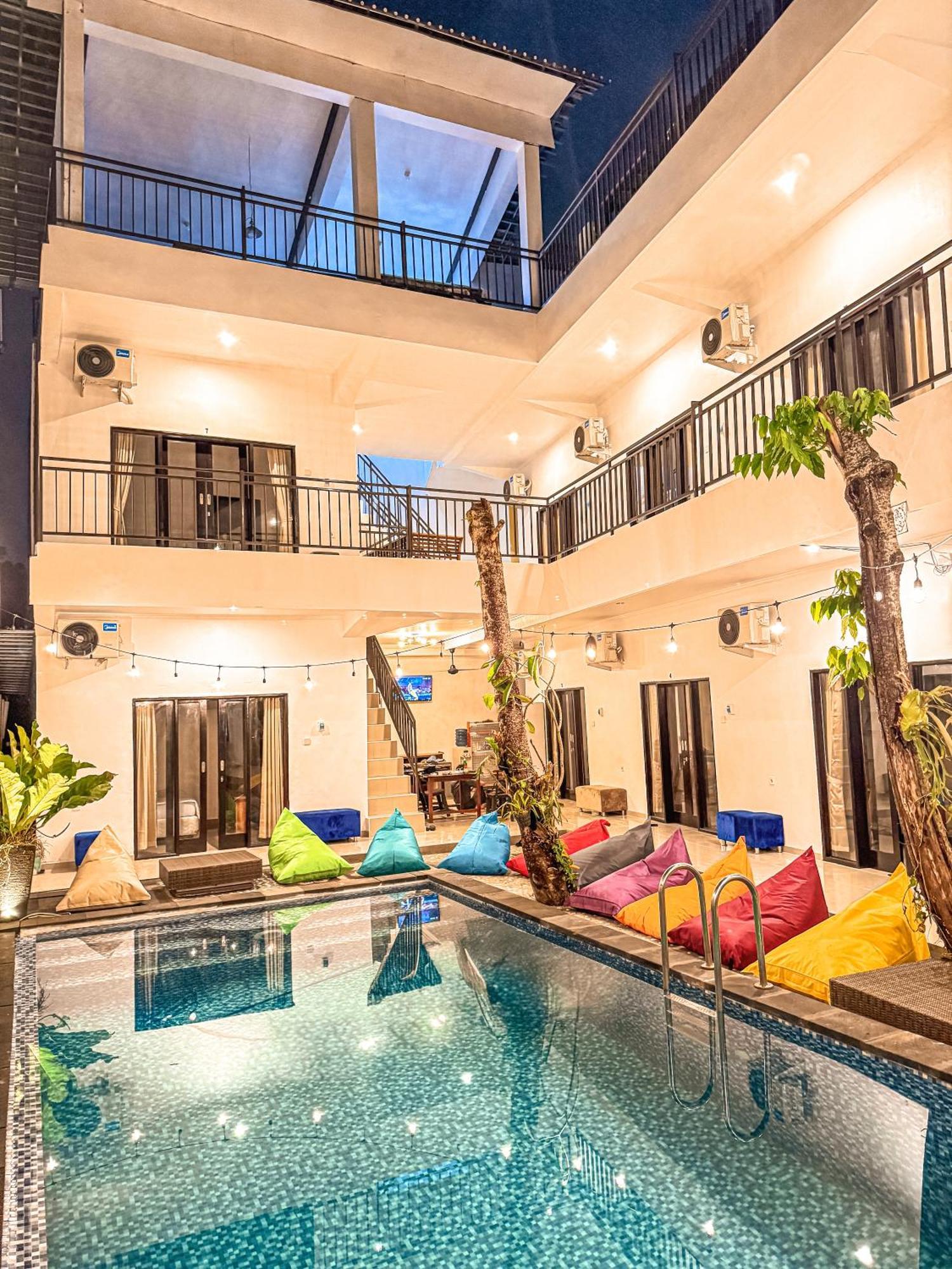 Hotel Ceria House Ungasan Uluwatu Exterior foto